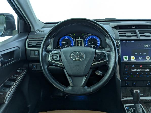 Toyota Camry VII (XV50) Рестайлинг с пробегом 2017 года, цена 2 850 000 рублей, 52500 км, седан, Автокод Объявления