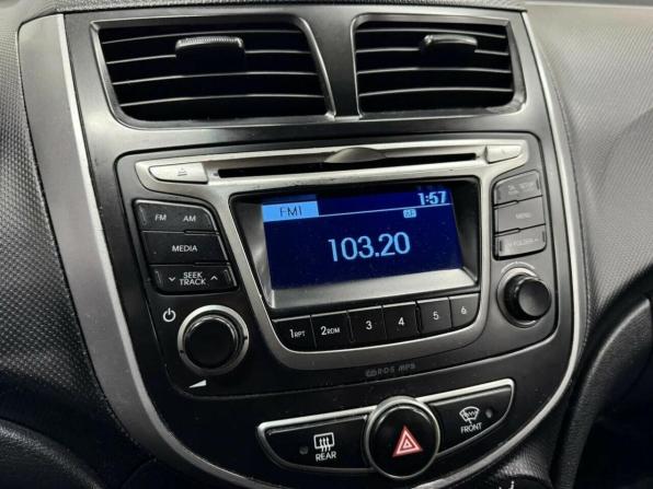 Hyundai Solaris I Рестайлинг с пробегом 2015 года, цена 893 850 рублей, 120514 км, седан, Автокод Объявления