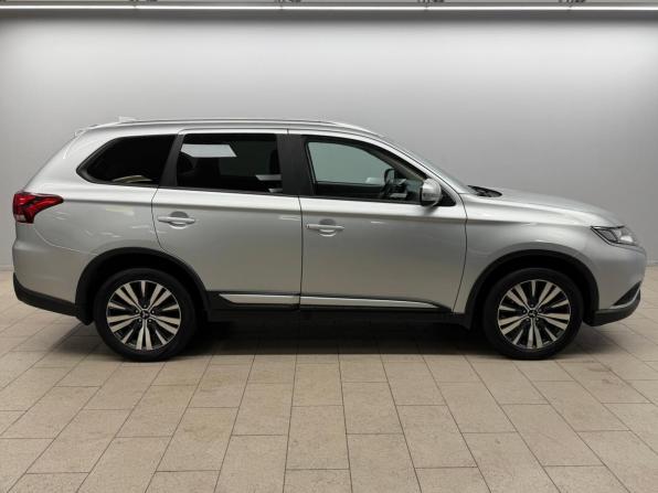 Mitsubishi Outlander III Рестайлинг 3 с пробегом 2020 года, цена 2 399 000 рублей, 73760 км, внедорожник, Автокод Объявления