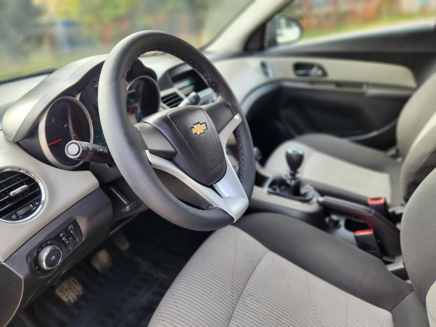 Chevrolet Cruze I Великий Новгород  - изображение 12