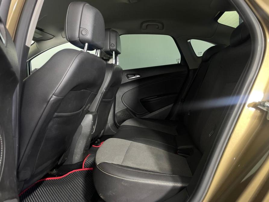 Opel Astra J Рестайлинг Воронеж  - изображение 23