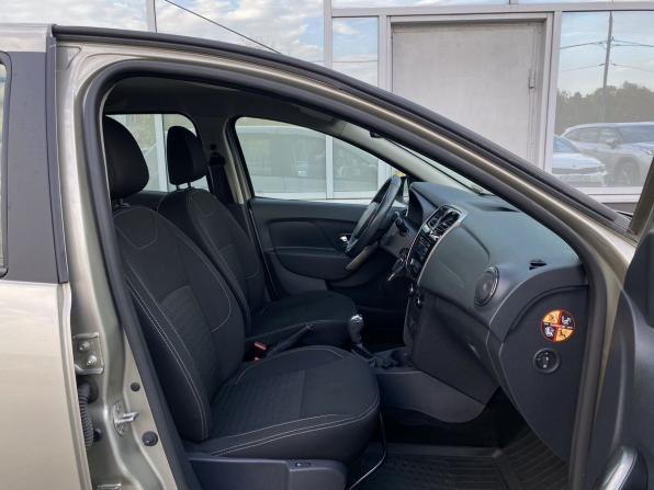Renault Sandero II с пробегом 2016 года, цена 749 000 рублей, 88527 км, хэтчбек, Автокод Объявления