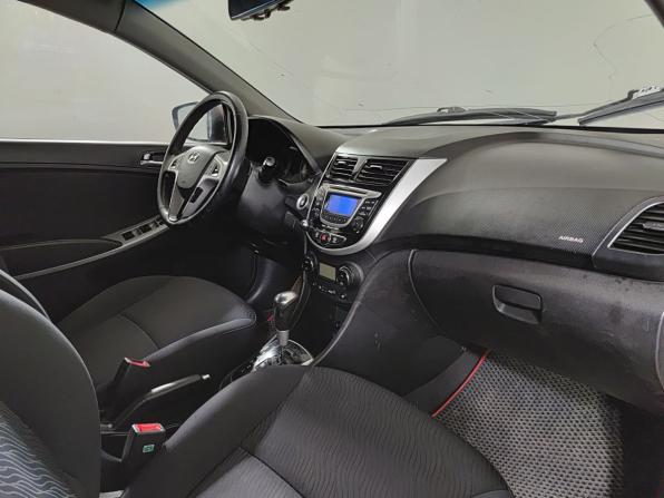 Hyundai Solaris I с пробегом 2011 года, цена 435 000 рублей, 209343 км, седан, Автокод Объявления