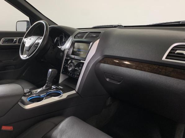 Ford Explorer V с пробегом 2015 года, цена 1 989 000 рублей, 199173 км, внедорожник, Автокод Объявления