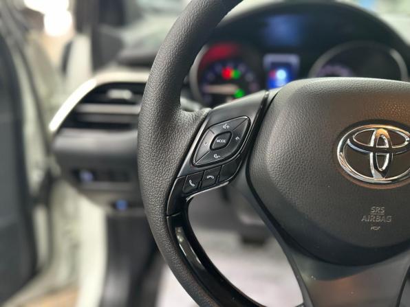 Toyota C-HR I с пробегом 2018 года, цена 2 050 000 рублей, 113429 км, внедорожник, Автокод Объявления