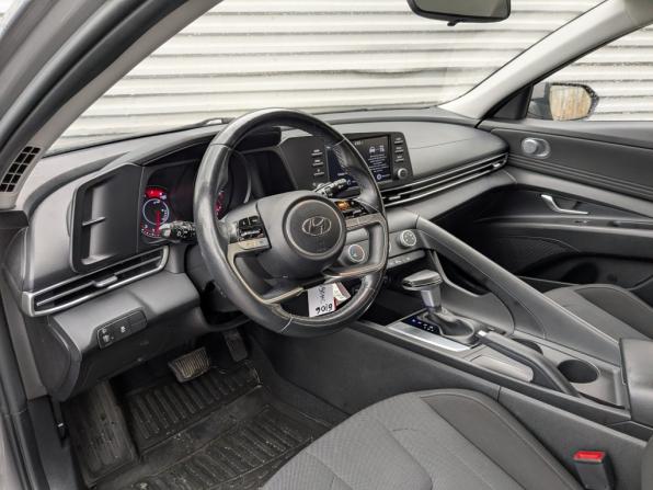 Hyundai Elantra VII (CN7) с пробегом 2022 года, цена 1 950 000 рублей, 64685 км, седан, Автокод Объявления