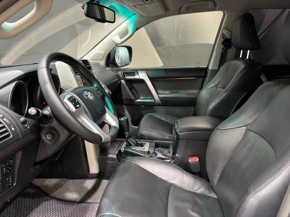 Toyota Land Cruiser Prado 150 Series с пробегом 2011 года, цена 2 630 000 рублей, 282300 км, внедорожник, Автокод Объявления