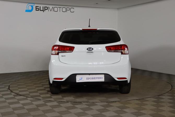 Kia Rio III Рестайлинг с пробегом 2016 года, цена 999 990 рублей, 129530 км, хэтчбек, Автокод Объявления