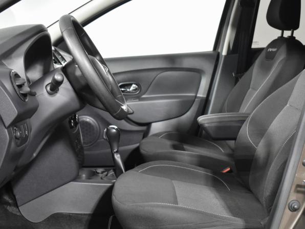 Renault Sandero II Рестайлинг с пробегом 2019 года, цена 1 210 000 рублей, 57936 км, хэтчбек, Автокод Объявления