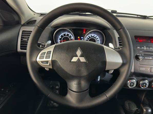 Mitsubishi Outlander II Рестайлинг с пробегом 2011 года, цена 949 900 рублей, 206000 км, внедорожник, Автокод Объявления