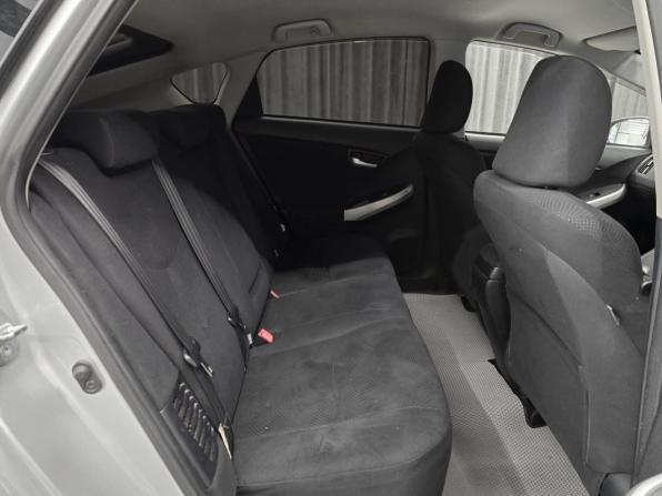Toyota Prius III Рестайлинг (XW30) с пробегом 2012 года, цена 1 149 000 рублей, 158000 км, лифтбек, Автокод Объявления