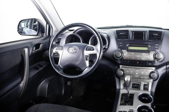 Toyota Highlander II (XU40) Рестайлинг с пробегом 2013 года, цена 1 949 000 рублей, 243000 км, внедорожник, Автокод Объявления