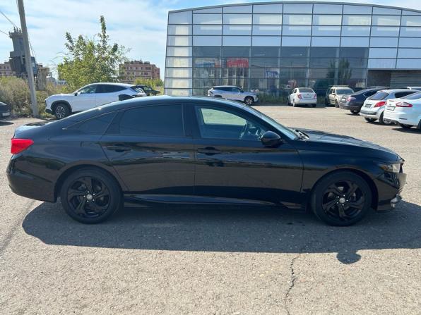 Honda Accord X с пробегом 2018 года, цена 1 750 000 рублей, 163724 км, седан, Автокод Объявления