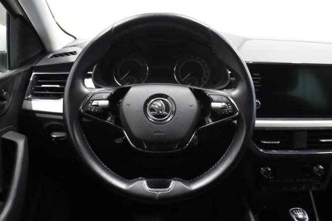 Skoda Rapid II с пробегом 2020 года, цена 1 472 000 рублей, 62962 км, лифтбек, Автокод Объявления