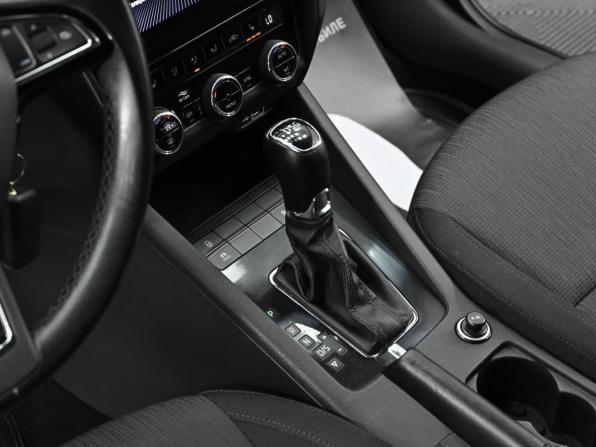Skoda Octavia III (A7) Рестайлинг с пробегом 2019 года, цена 1 699 000 рублей, 139000 км, лифтбек, Автокод Объявления
