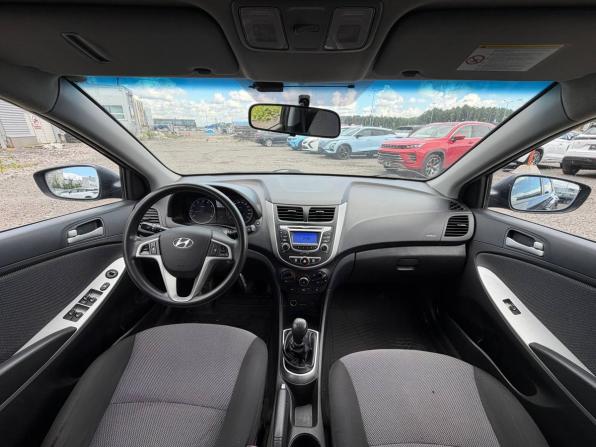 Hyundai Solaris I с пробегом 2014 года, цена 645 000 рублей, 225000 км, седан, Автокод Объявления