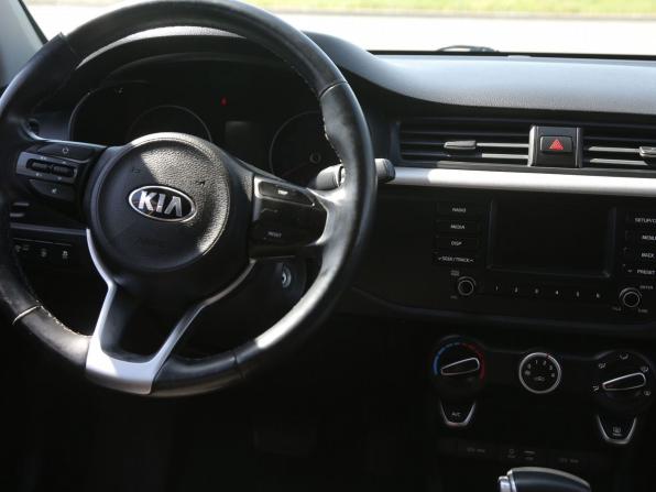 Kia Rio IV с пробегом 2018 года, цена 1 397 000 рублей, 68700 км, седан, Автокод Объявления