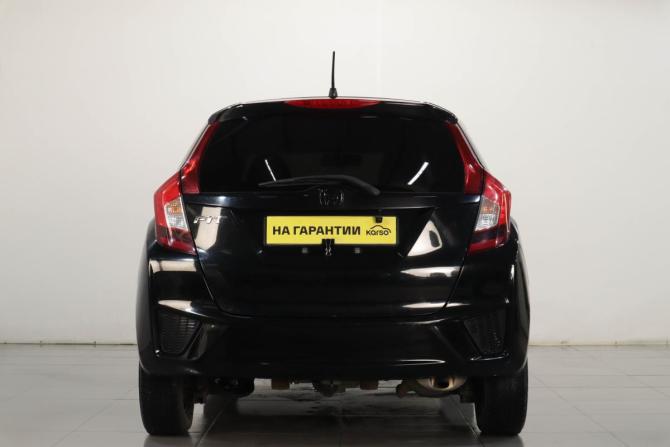 Honda Fit III с пробегом 2015 года, цена 1 169 000 рублей, 192515 км, хэтчбек, Автокод Объявления
