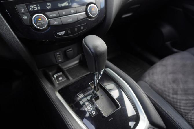 Nissan Qashqai II с пробегом 2018 года, цена 1 599 000 рублей, 170729 км, внедорожник, Автокод Объявления