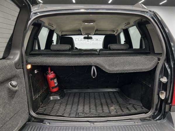 Chevrolet Niva I Рестайлинг с пробегом 2017 года, цена 689 500 рублей, 177500 км, внедорожник, Автокод Объявления