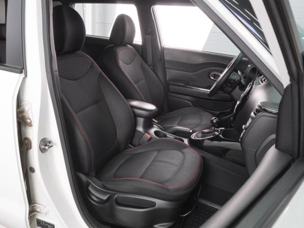 Kia Soul II Рестайлинг с пробегом 2018 года, цена 1 699 000 рублей, 140060 км, хэтчбек, Автокод Объявления