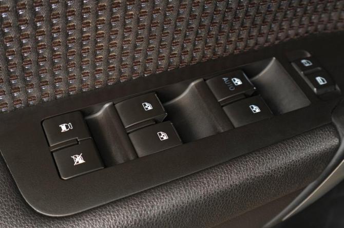 Chevrolet Captiva I Рестайлинг с пробегом 2013 года, цена 1 299 000 рублей, 126000 км, внедорожник, Автокод Объявления