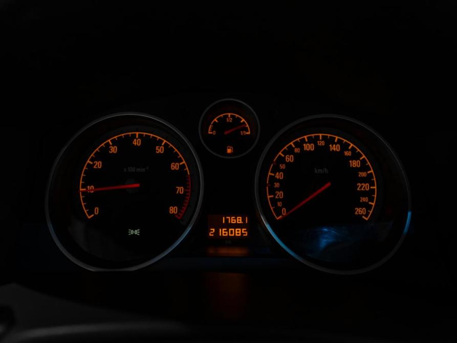 Opel Astra H Рестайлинг Москва  - изображение 11