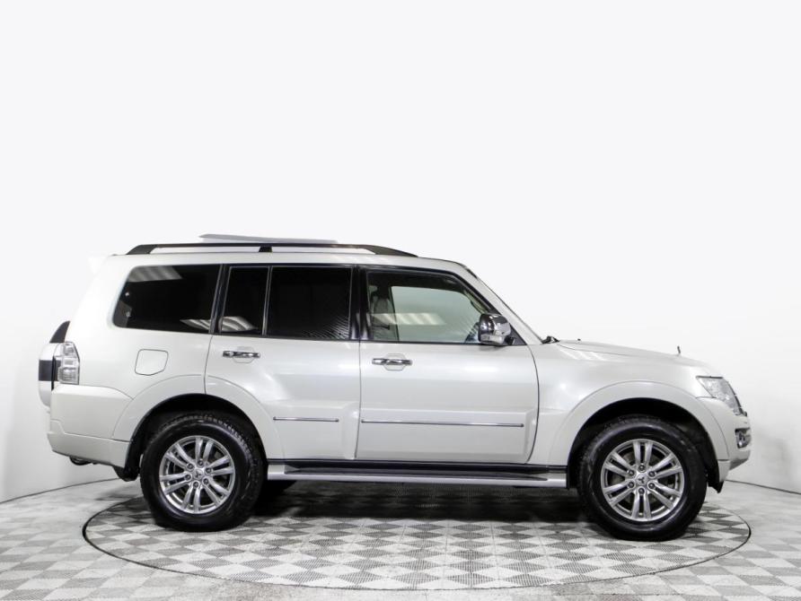 Mitsubishi Pajero IV Рестайлинг 2 Москва  - изображение 3