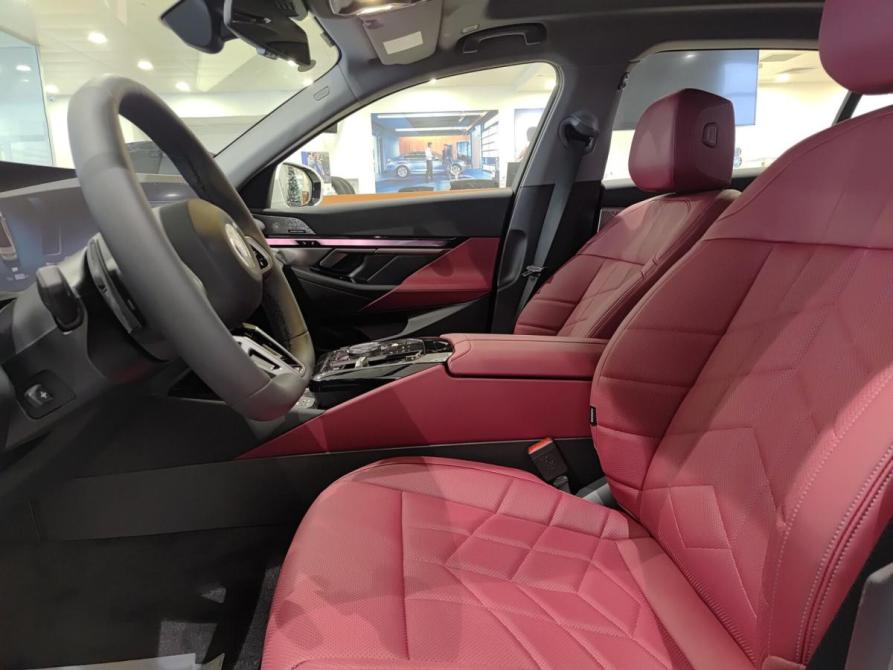 BMW 5 серии VIII (G60/G61/G68) Казань  - изображение 20