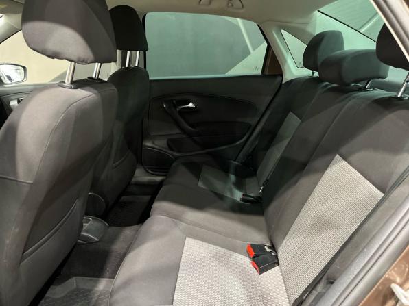 Volkswagen Polo V с пробегом 2014 года, цена 640 000 рублей, 211954 км, седан, Автокод Объявления