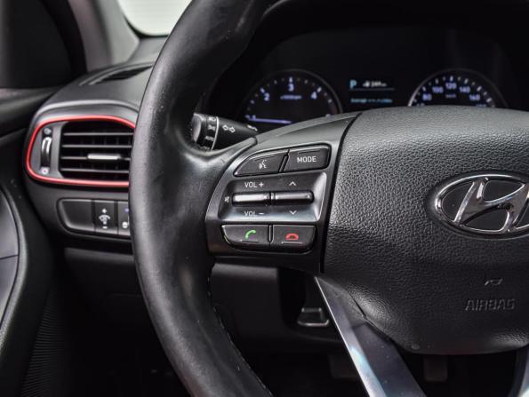 Hyundai i30 III с пробегом 2017 года, цена 1 470 000 рублей, 233665 км, хэтчбек, Автокод Объявления