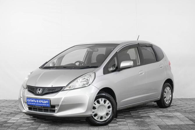 Honda Fit II с пробегом 2013 года, цена 769 000 рублей, 166000 км, хэтчбек, Автокод Объявления