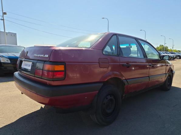 Volkswagen Passat B3 с пробегом 1988 года, цена 97 000 рублей, 346012 км, седан, Автокод Объявления