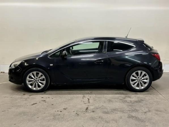 Opel Astra J Рестайлинг с пробегом 2012 года, цена 659 000 рублей, 191000 км, хэтчбек, Автокод Объявления
