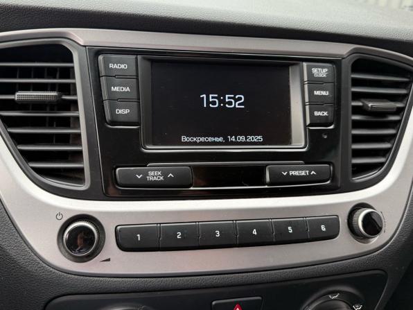 Hyundai Solaris II с пробегом 2018 года, цена 1 245 000 рублей, 67729 км, седан, Автокод Объявления
