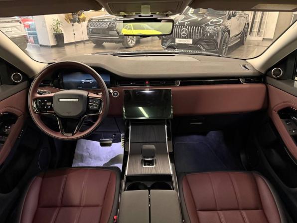 Land Rover Range Rover Evoque II Рестайлинг с пробегом 2025 года, цена 6 498 000 рублей, 99 км, внедорожник, Автокод Объявления