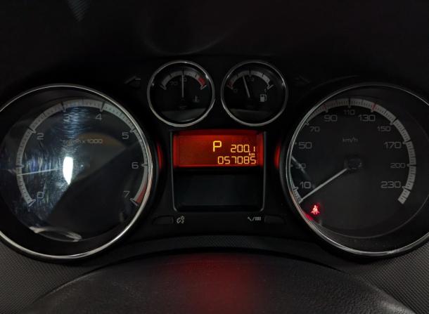 Peugeot 408 I Рестайлинг с пробегом 2017 года, цена 1 355 000 рублей, 57078 км, седан, Автокод Объявления