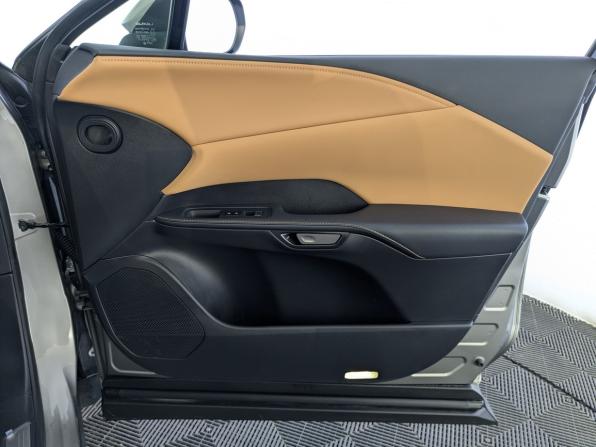 Lexus RX V с пробегом 2025 года, цена 7 510 000 рублей, 14995 км, внедорожник, Автокод Объявления
