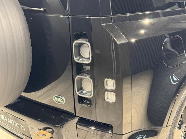 Land Rover Defender II с пробегом 2022 года, цена 14 500 000 рублей, 32610 км, внедорожник, Автокод Объявления