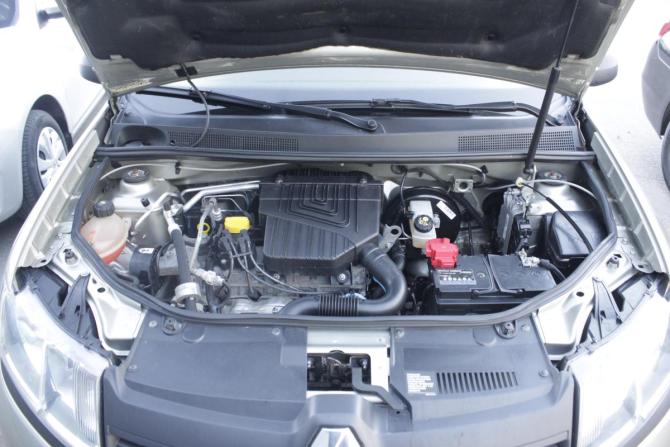 Renault Logan II с пробегом 2017 года, цена 785 000 рублей, 129986 км, седан, Автокод Объявления