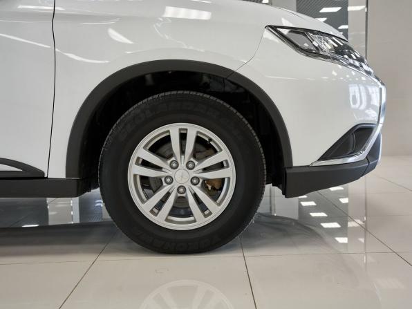Mitsubishi Outlander III Рестайлинг 3 с пробегом 2021 года, цена 2 450 000 рублей, 96204 км, внедорожник, Автокод Объявления