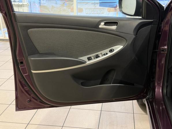 Hyundai Solaris I с пробегом 2011 года, цена 687 000 рублей, 182000 км, седан, Автокод Объявления