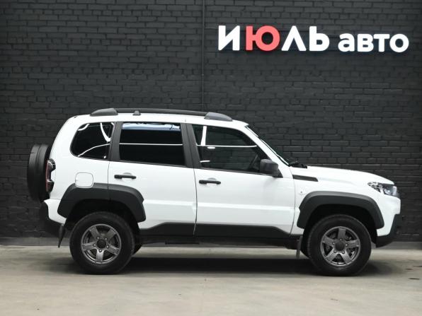 Lada (ВАЗ) Niva Travel I с пробегом 2023 года, цена 980 000 рублей, 65728 км, внедорожник, Автокод Объявления