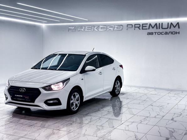 Hyundai Solaris II с пробегом 2017 года, цена 1 249 000 рублей, 140000 км, седан, Автокод Объявления