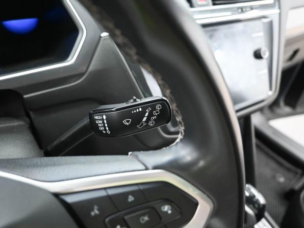 Volkswagen Tiguan II Рестайлинг с пробегом 2021 года, цена 3 069 900 рублей, 81826 км, внедорожник, Автокод Объявления