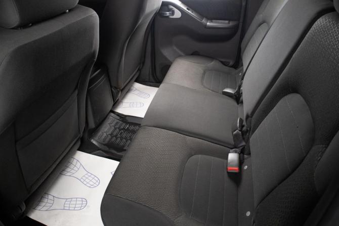 Nissan Navara (Frontier) II (D22) с пробегом 2012 года, цена 1 579 000 рублей, 303000 км, offers.body_type.unknown, Автокод Объявления