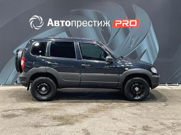 Chevrolet Niva I Рестайлинг с пробегом 2017 года, цена 699 000 рублей, 82856 км, внедорожник, Автокод Объявления