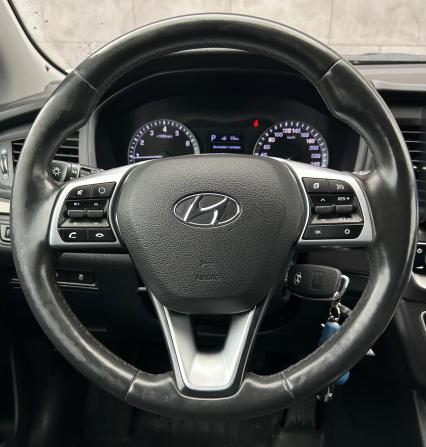 Hyundai Sonata VII (LF) Рестайлинг с пробегом 2019 года, цена 1 990 000 рублей, 110120 км, седан, Автокод Объявления