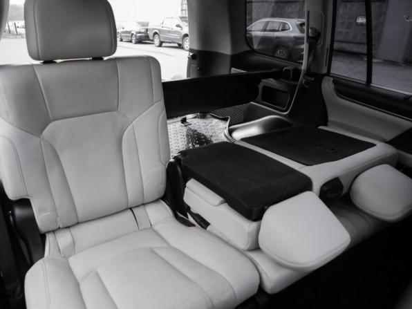 Lexus LX III Рестайлинг 2 с пробегом 2016 года, цена 6 499 000 рублей, 239708 км, внедорожник, Автокод Объявления
