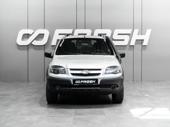 Chevrolet Niva I Рестайлинг с пробегом 2018 года, цена 720 000 рублей, 131708 км, внедорожник, Автокод Объявления